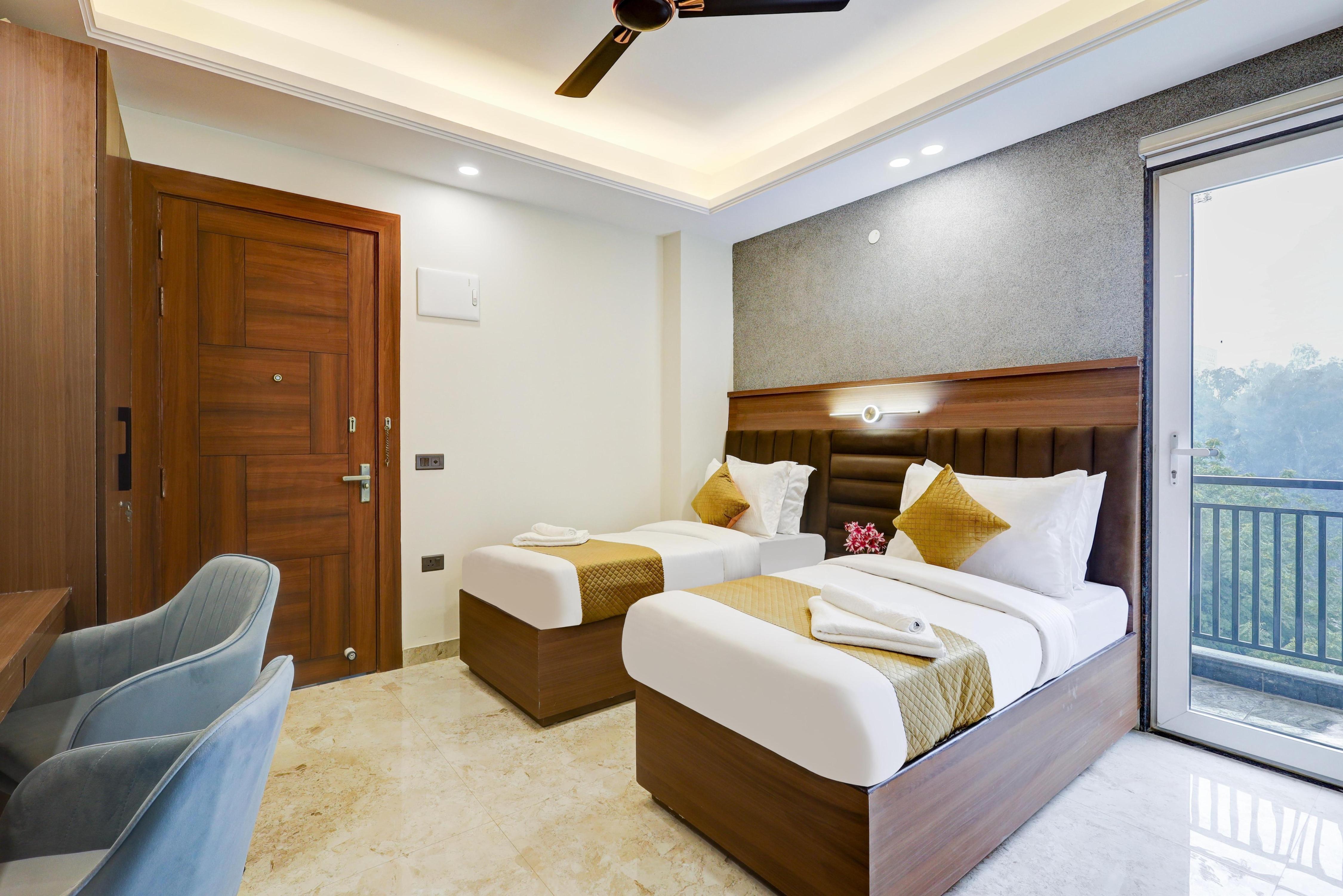 Limewood Stay Premium Studios - Near Sector 29 - Tap to explore photos
