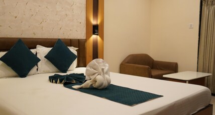 Hotel Green Park Room Type - Super Deluxe ( Sea Facing )