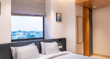 Krishna's Courtyard Hotel & Convention Room Type - Deluxe Suite