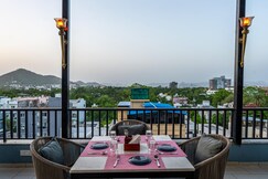 Hotel Sita Royal Lakside Chalet Udaipur