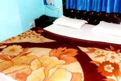 Lotus Stay @ 01 Minute Walk in Nizamuddin Railway Station