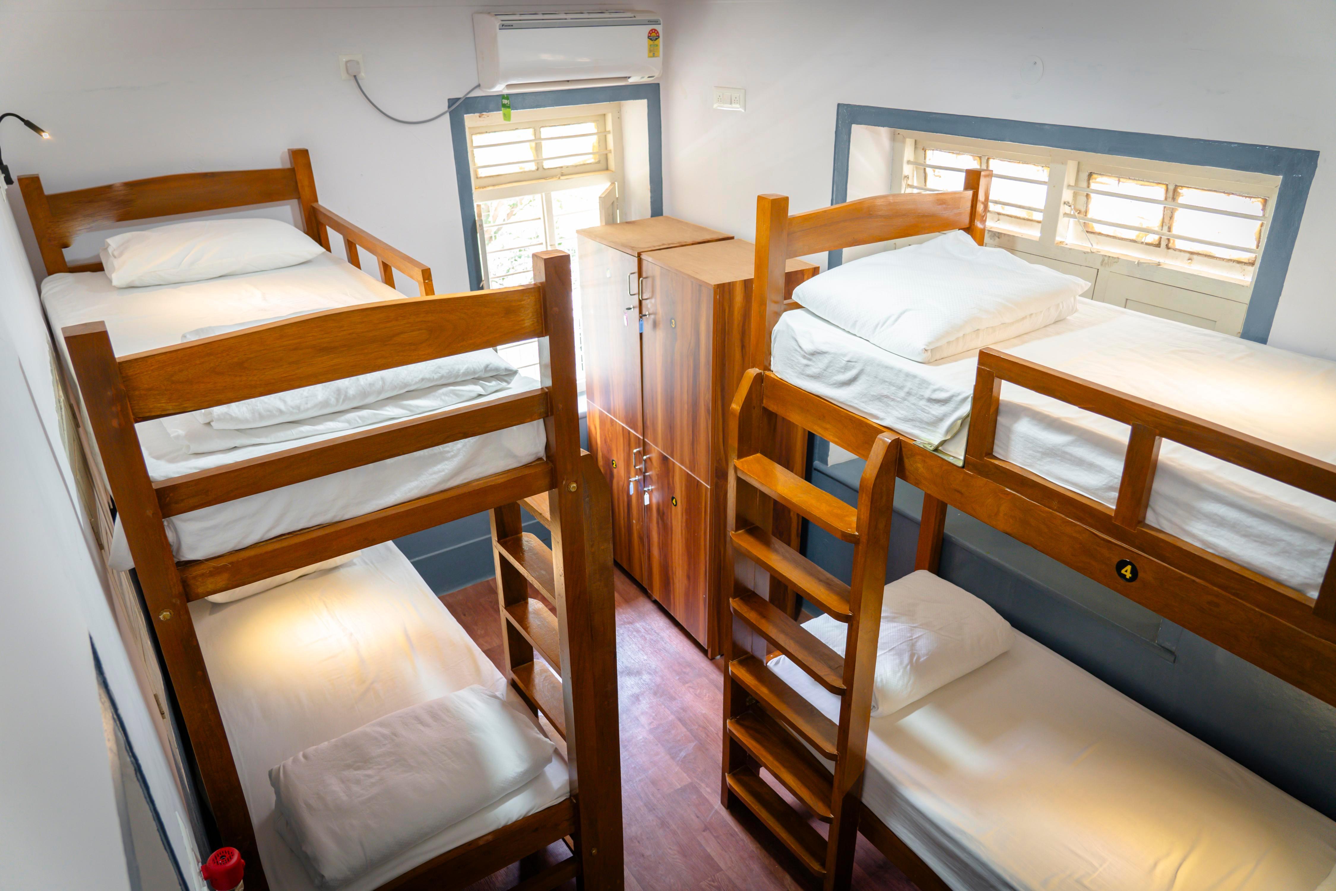 Leo vishroam, Mysore Room Type - Yuva Vishroam( Male Dorm)