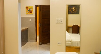 Mount Kirola Stay Room Type - Royal Sheesham Nest