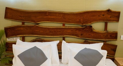 Mount Kirola Stay Room Type - Grand Sheesham