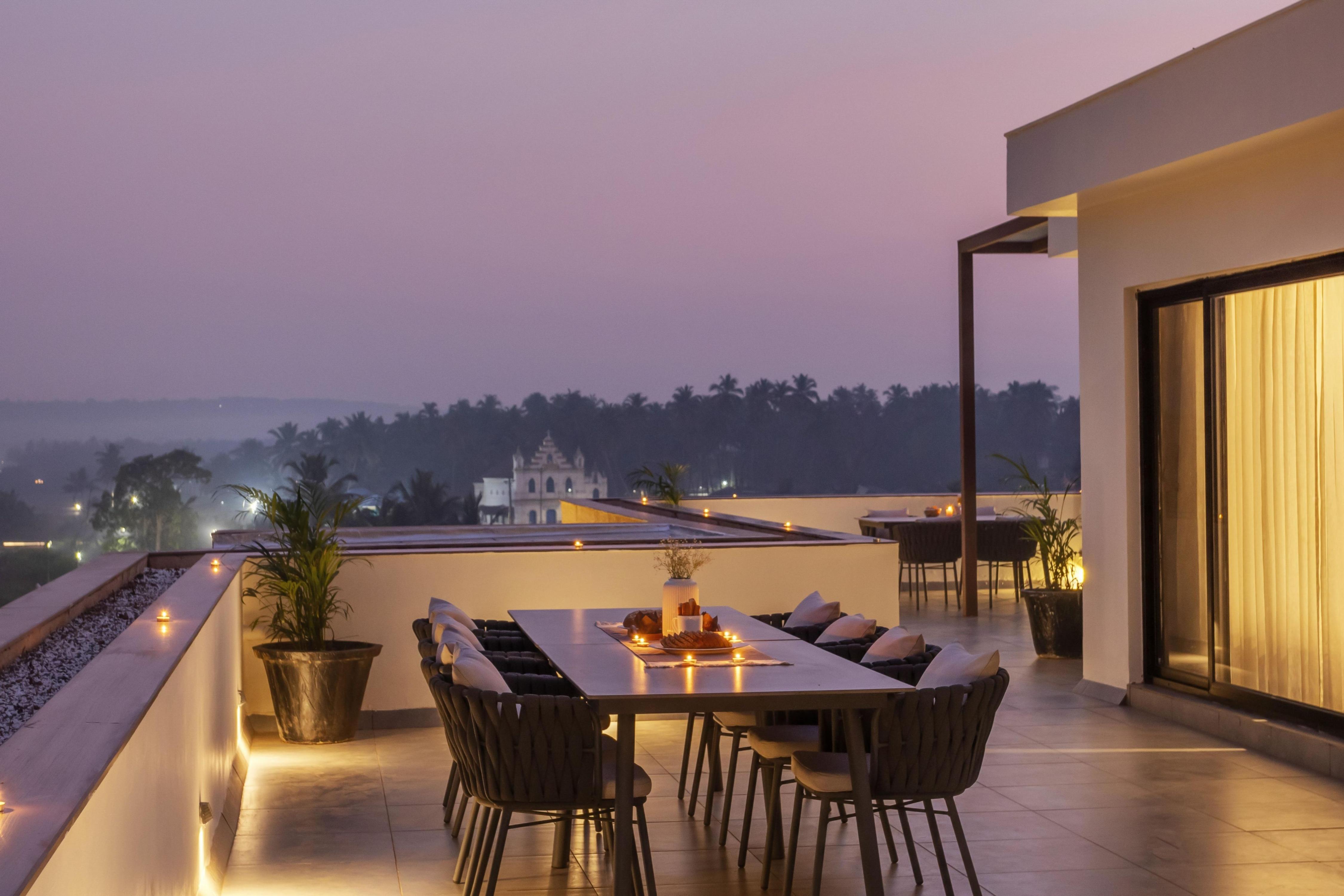 tisyastays | Vilasa 5BHK Lux Villa with Private Pool & Jacuzzi, Close to beach