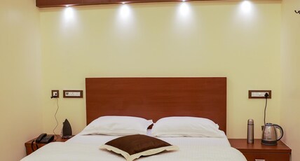 SASTI GRAND IN Room Type - EXECUTIVE DOUBLE AC