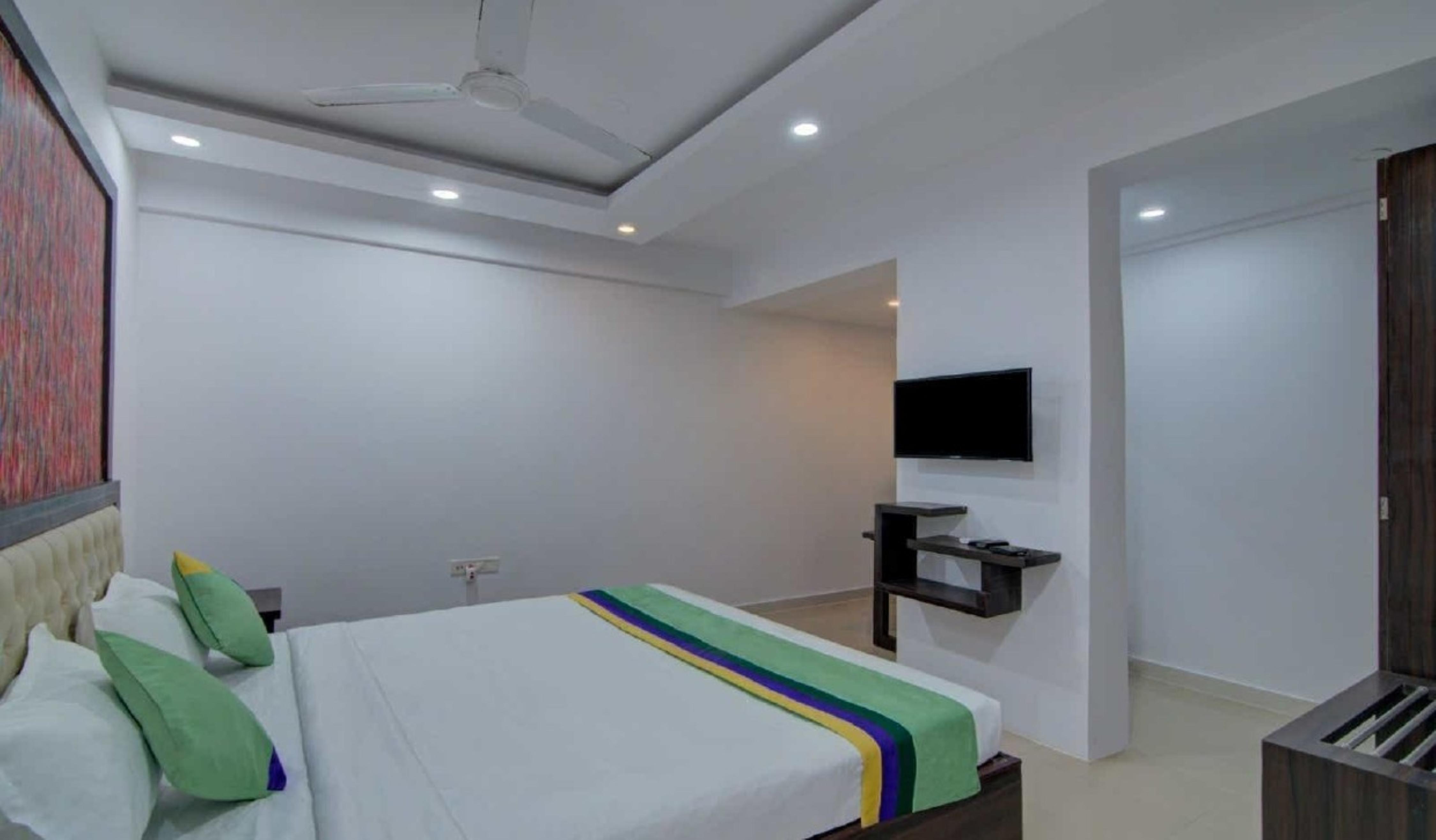 Hotel Eco Park Room Type - Superior Room with free wi-fi