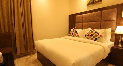 Perfectstayz Value Dhruv Nanda at Harkipauri road with Free Parking Room Type - Standard room with Free Parking