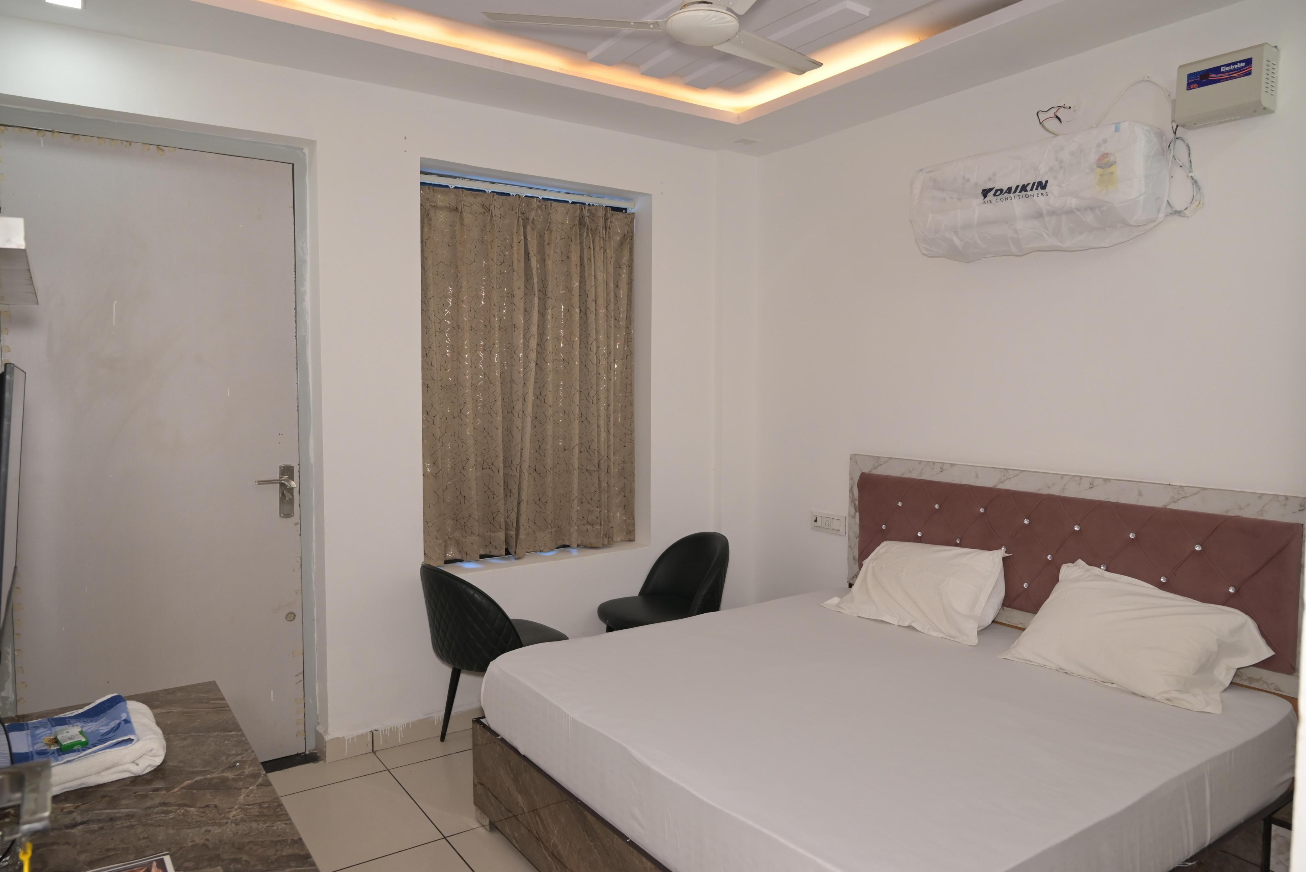 The Dream Inn Hotel Room Type - Deluxe Room