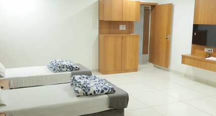 UMA HOTEL Room Type - Deluxe Twin