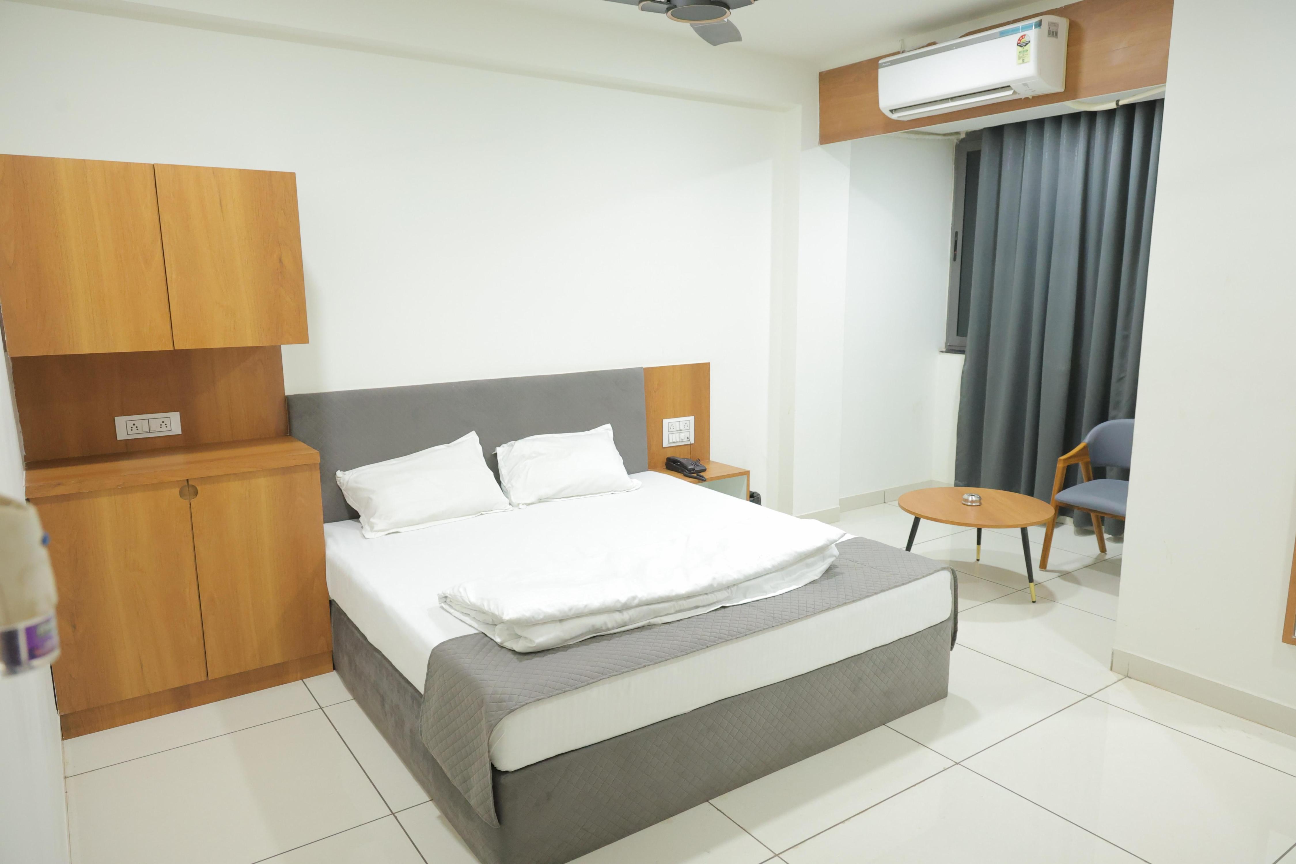 UMA HOTEL Room Type - Deluxe Room