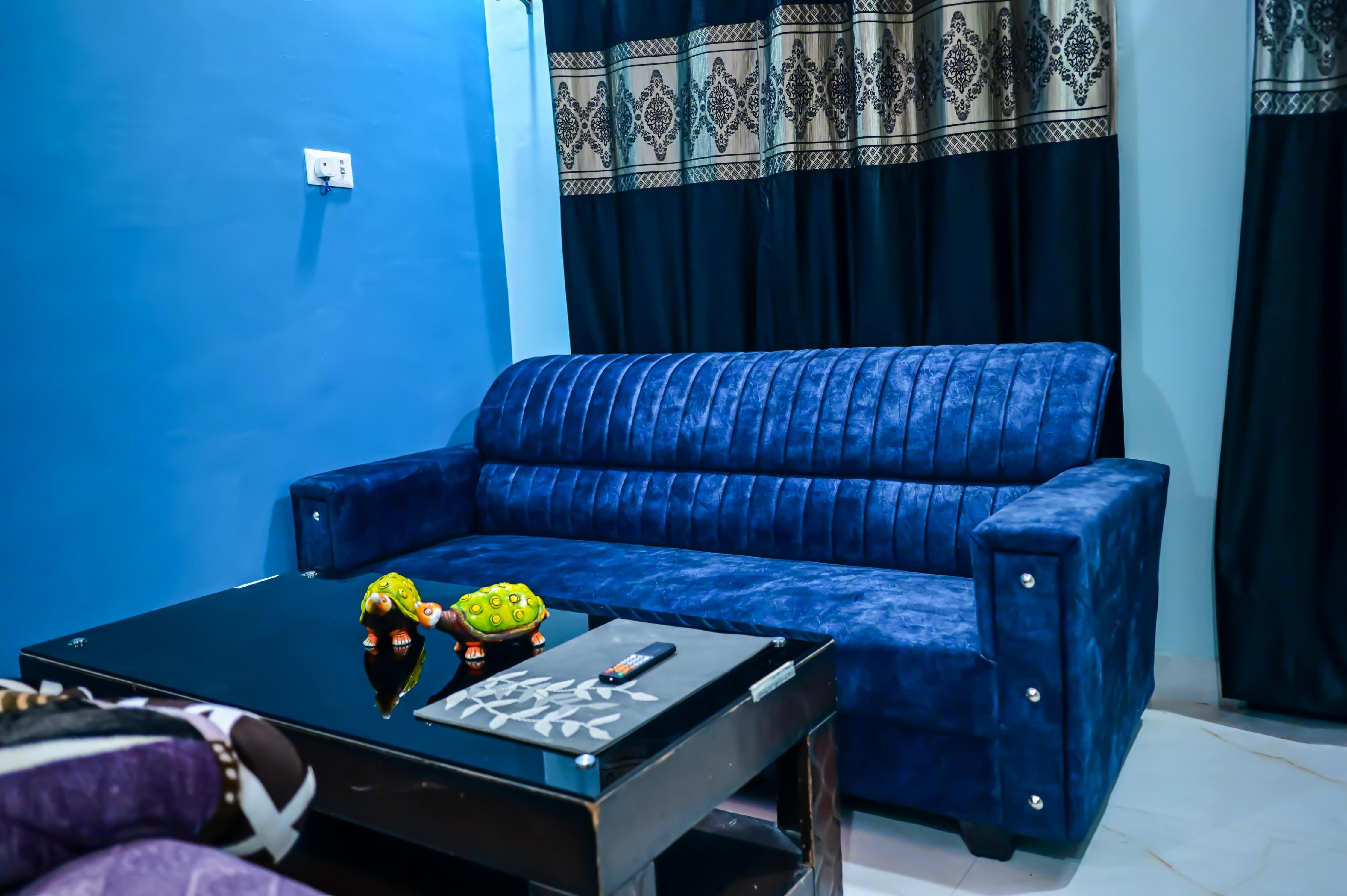 Shree SwamiNarayan Inn Homestay - Tap to explore photos