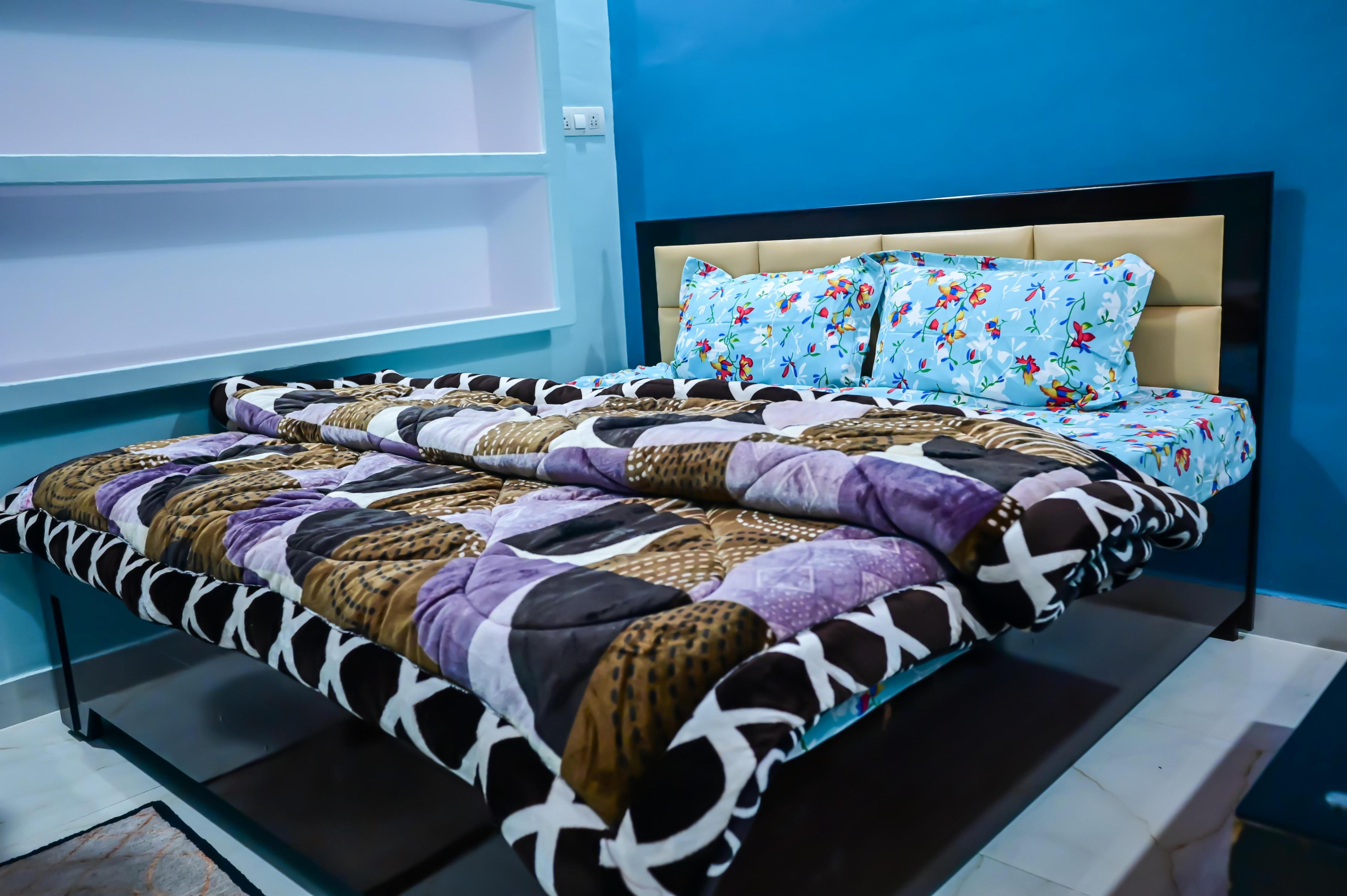 Shree SwamiNarayan Inn Homestay - Tap to explore photos