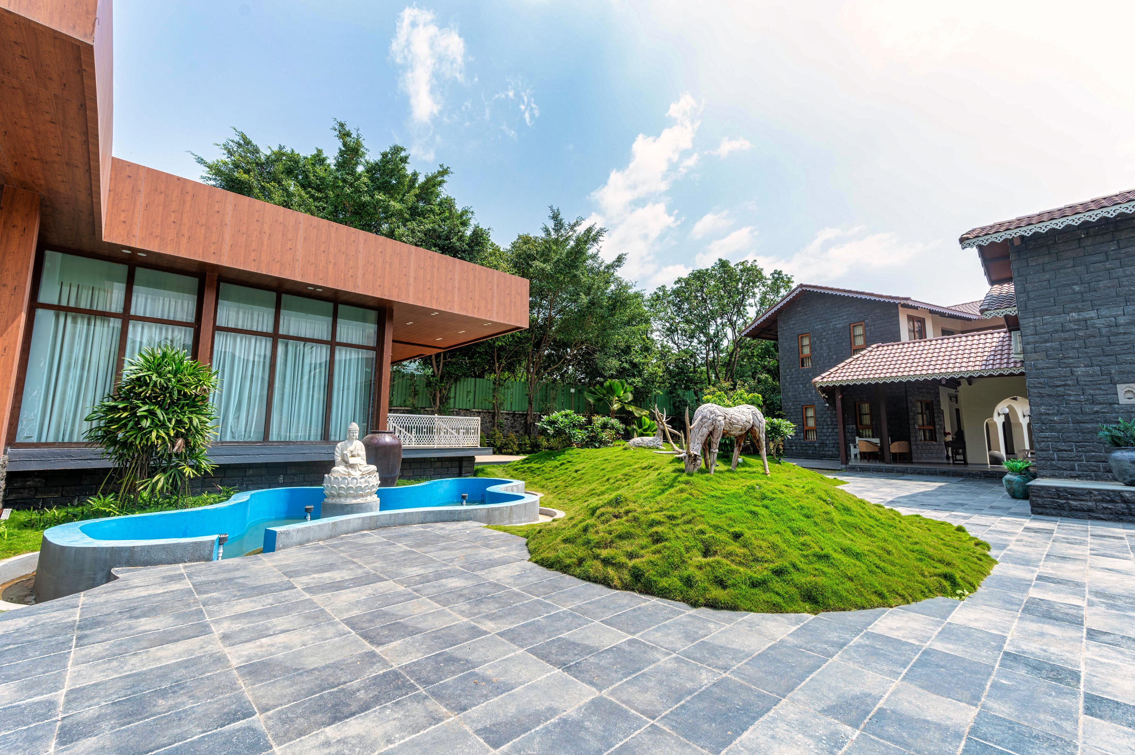 Nishigandha Jalmahal Resort