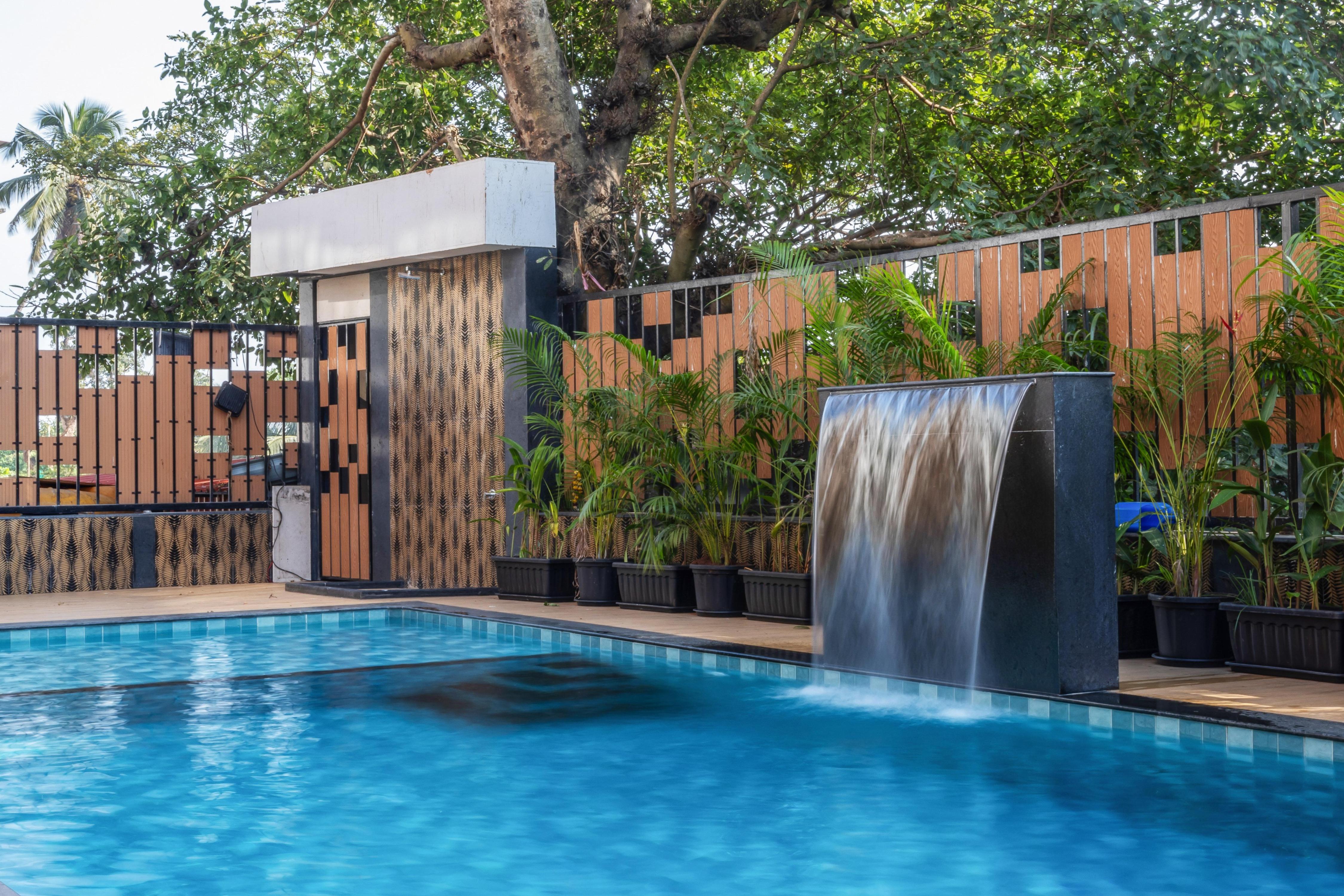 Elegant 1BHK with Pool, 5 mins to Candolim Beach | Hireavilla - Tap to explore photos