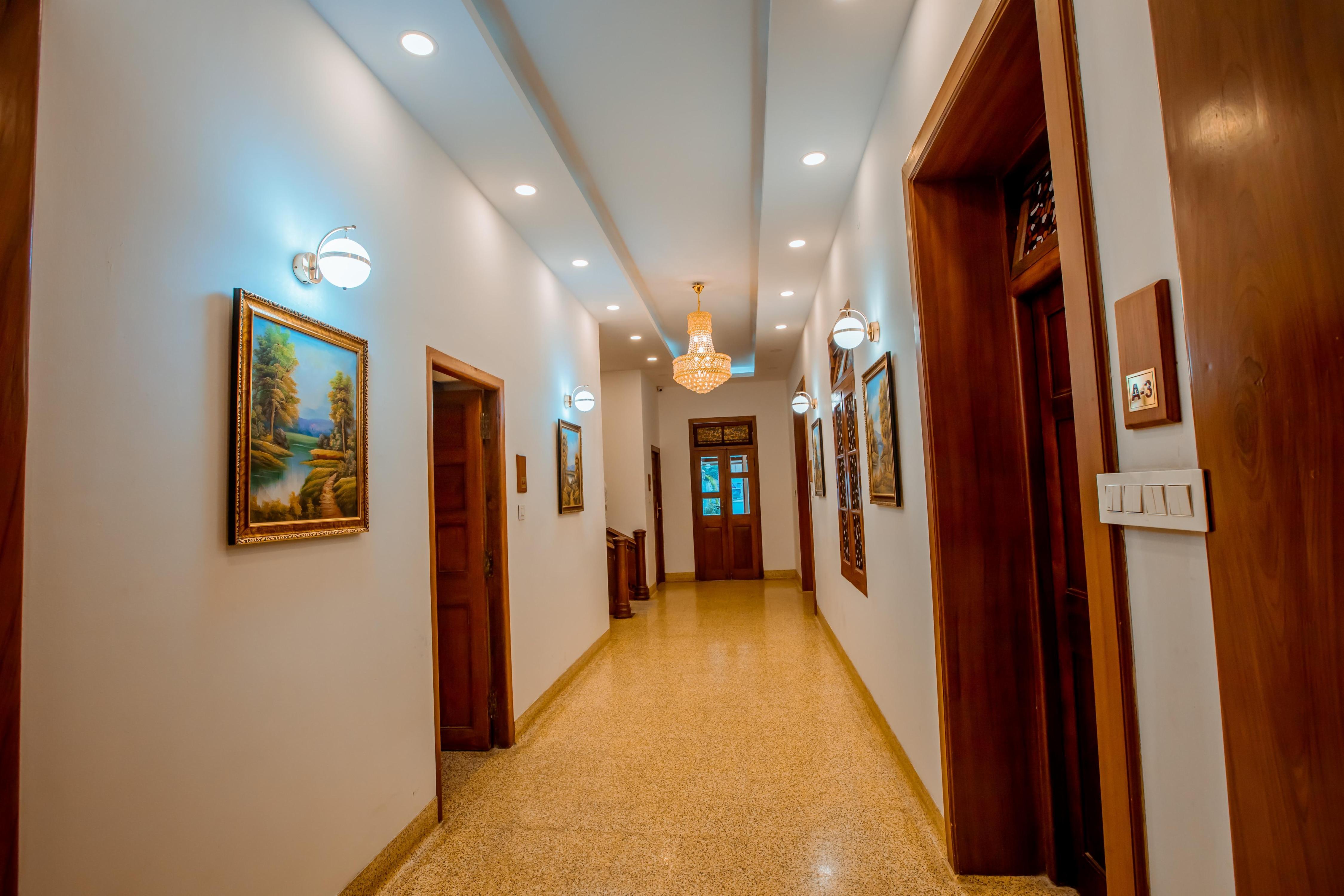 ABAB Residency | 5 min to Lulu Mall Edappally - Tap to explore photos