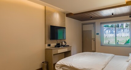 Villa Euphoria Ooty Room Type - Luxury Suite Room