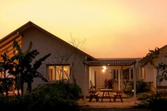 Tranquil Thug, 3BHK Lonavala Homestay at Haruki Villa 
