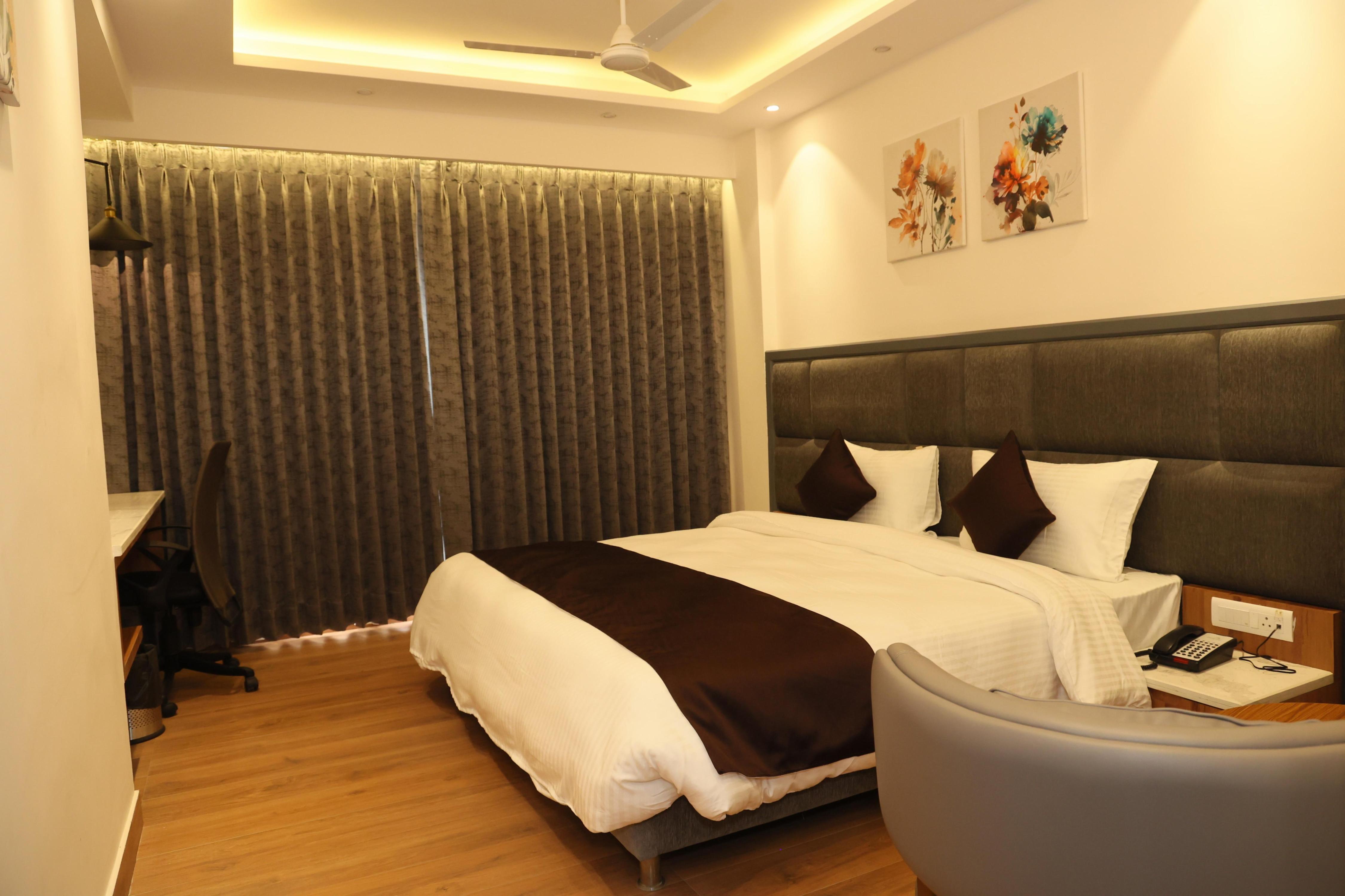 Suisen Residency - Tap to explore photos