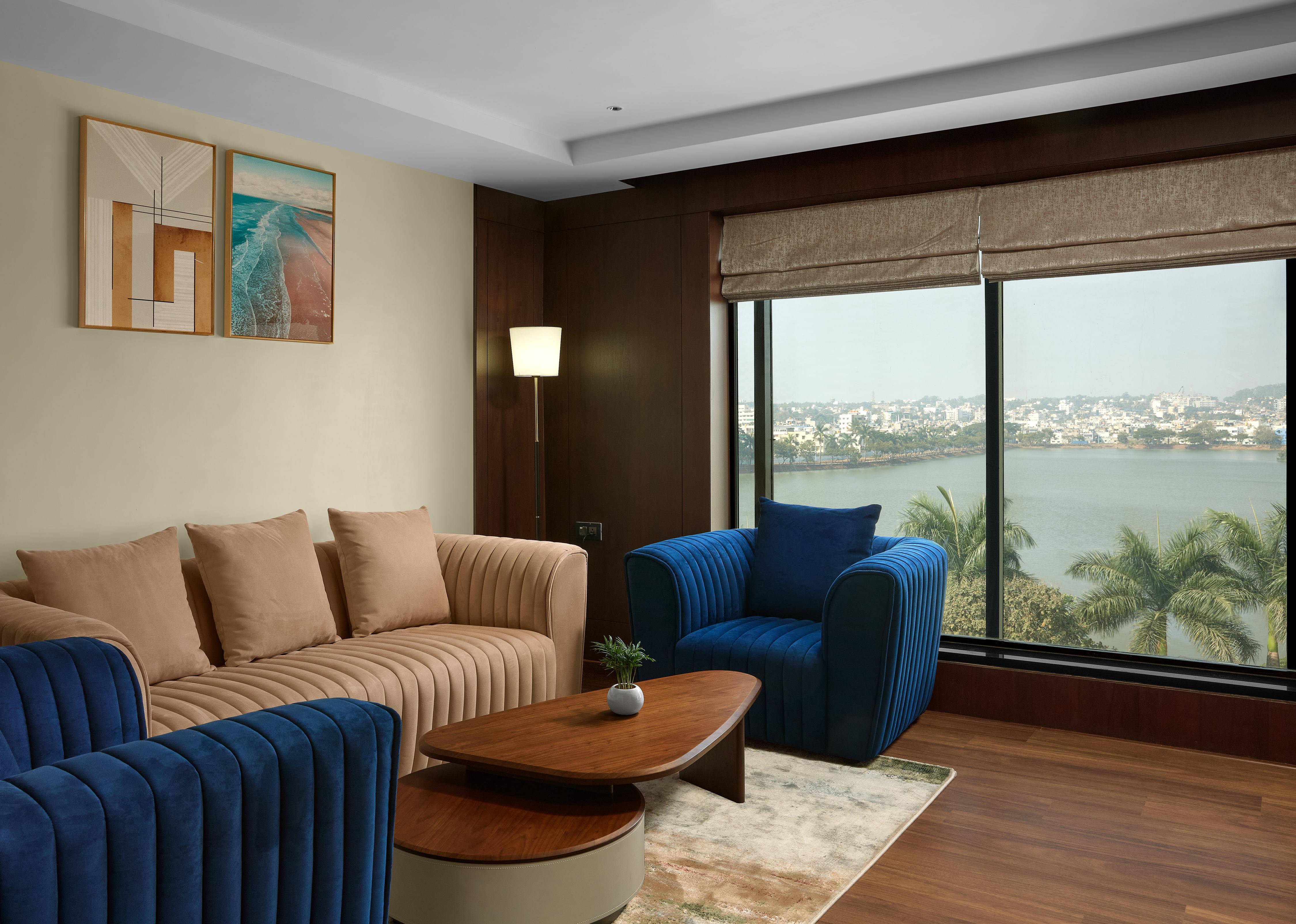 Royal Ritis Room Type - Premium Suite Room with Lake View