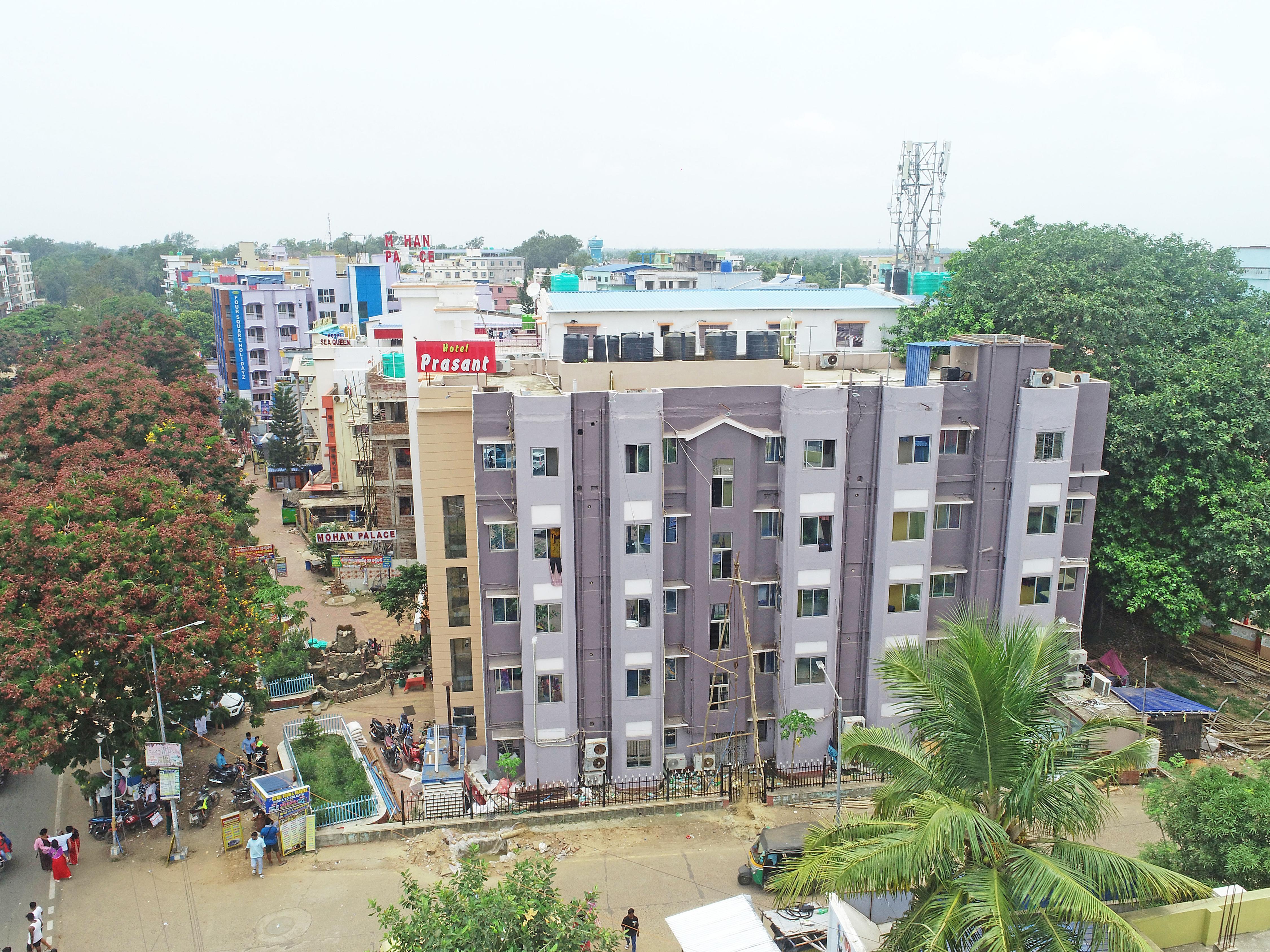 HOTEL PRASANT - Tap to explore photos