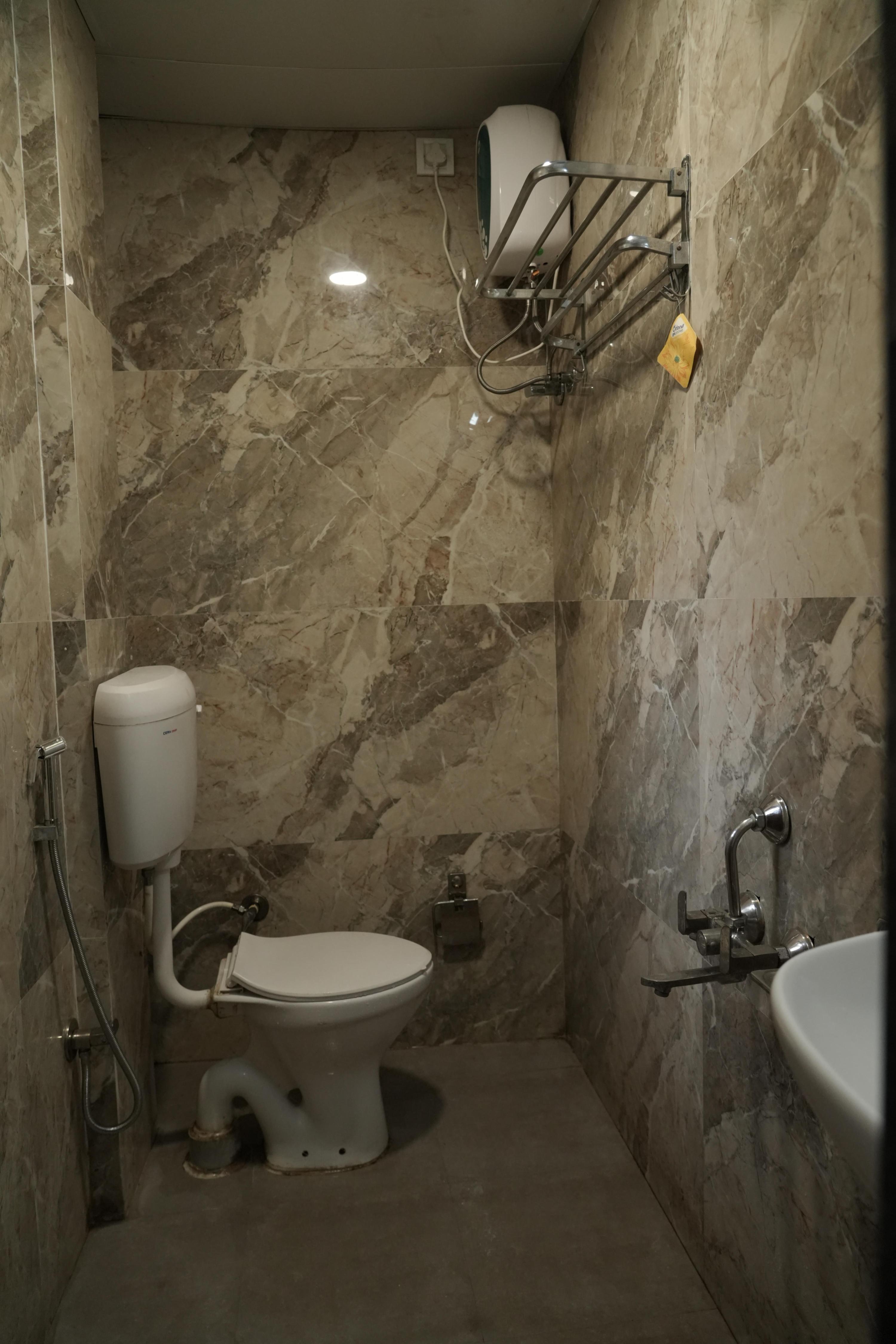 HOTEL BOSS INN - Tap to explore photos