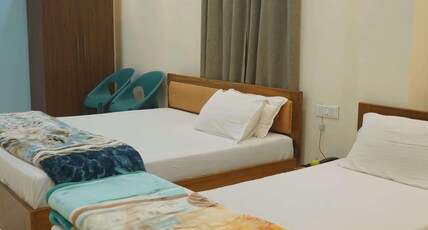 Hotel Aaradhya Room Type - Triple Room