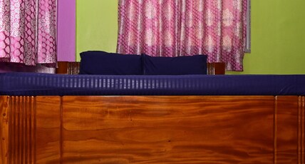 Roy guest house Room Type - Ac Double Room
