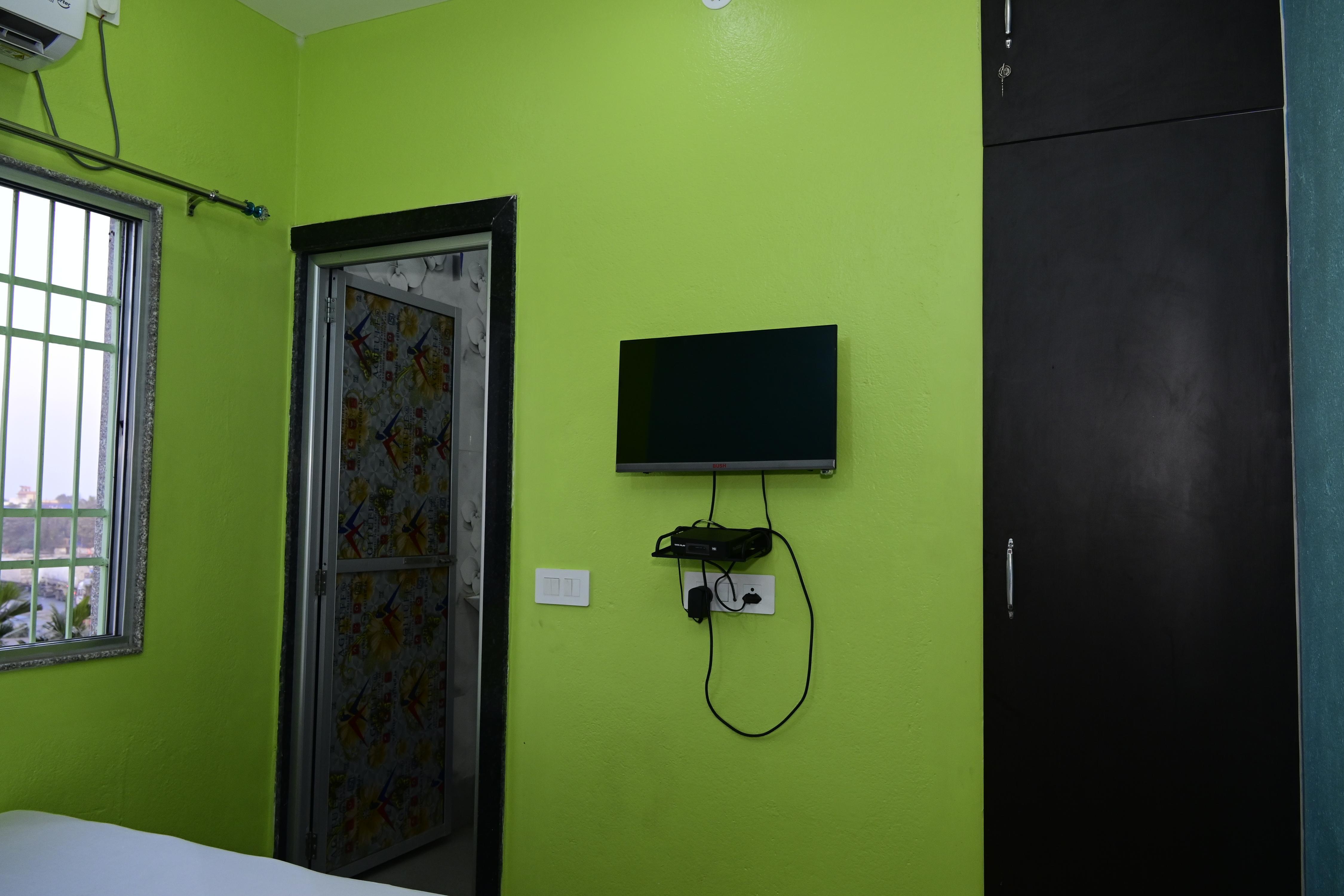 Roy guest house Room Type - Ac Single Room