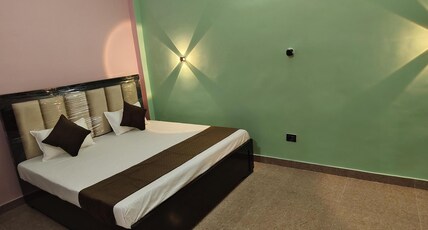 Dev Paradise (2 KM from Ram Temple) Room Type - Standard AC Room 2.0