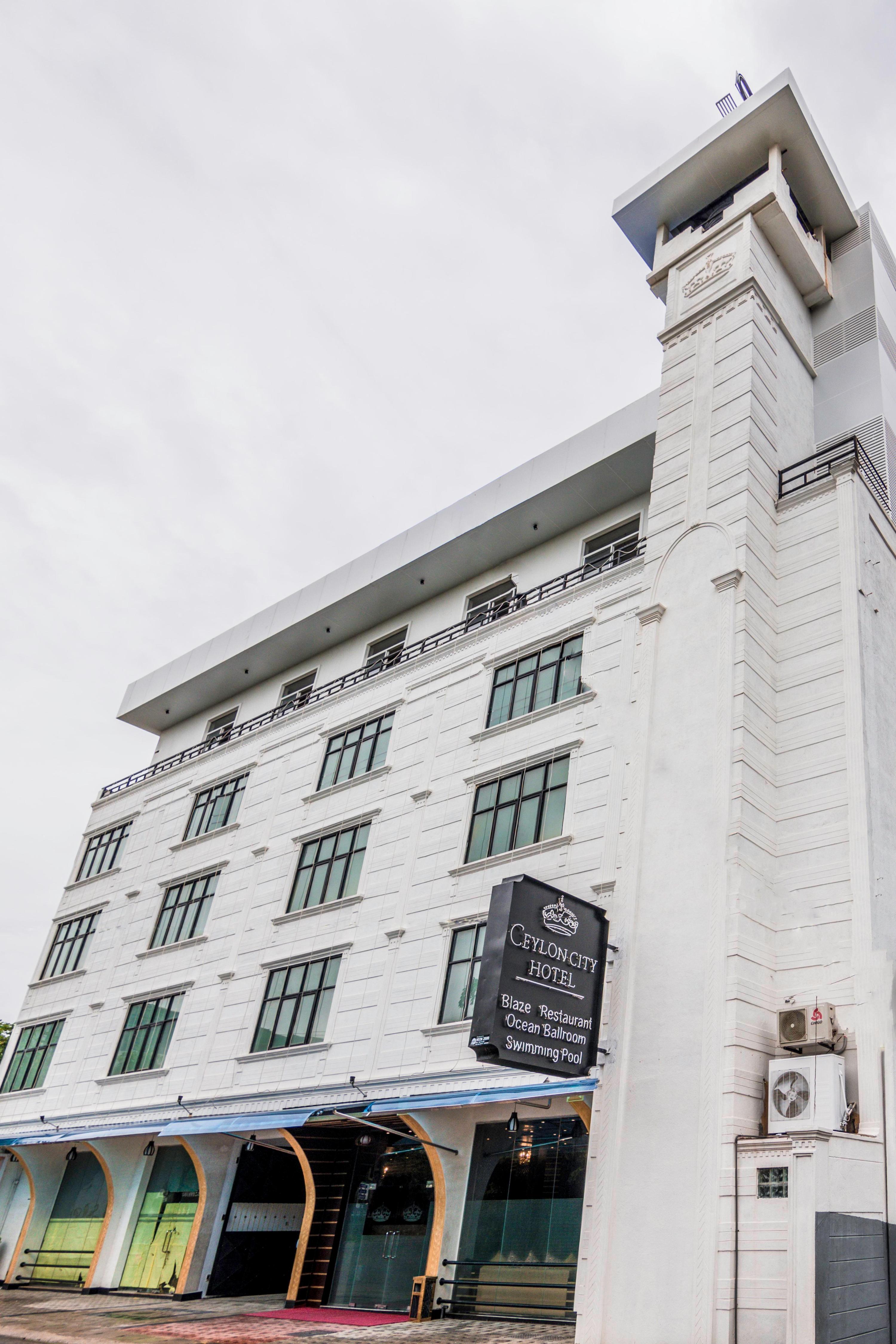 Mount Best Hotel- Mount Lavinia - Tap to explore photos