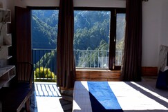 HOTEL BREEZEWOOD WONDERS