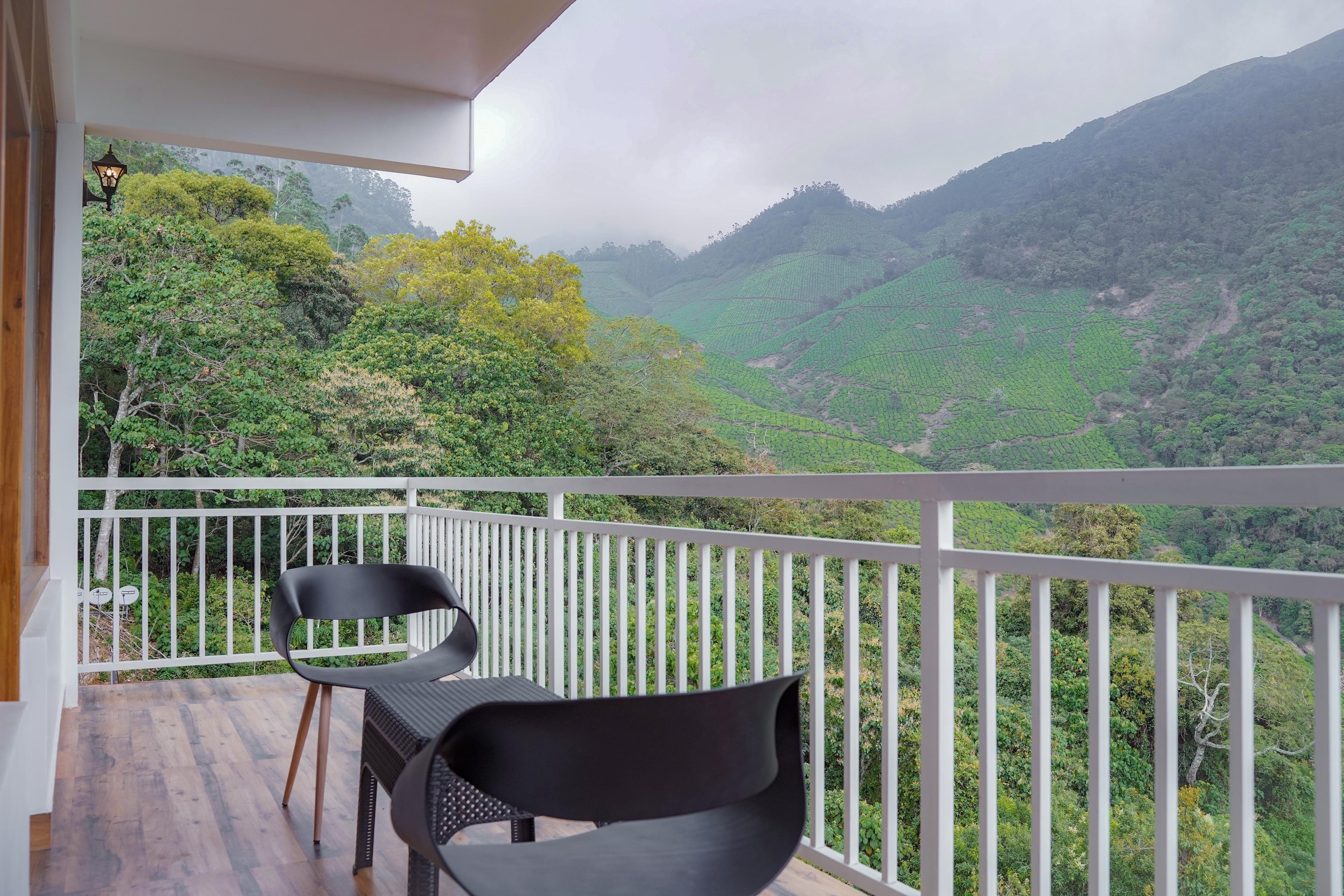 Tea Tree Munnar Room Type - Premium Mountain View Room
