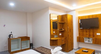 V Grand Inn Room Type - Deluxe Room
