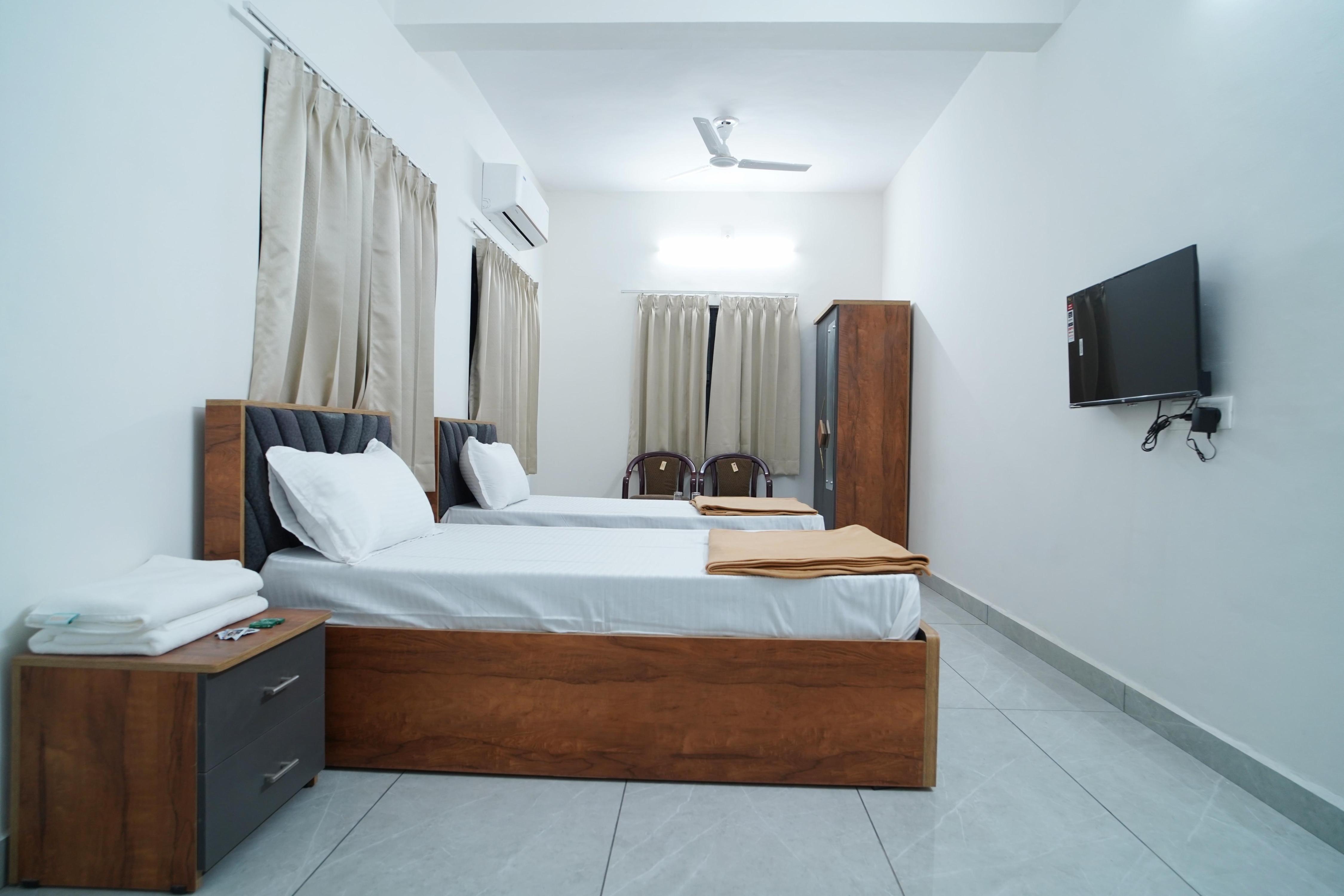 Hotel PB INN Room Type - EXECUTIVE DELUXE
