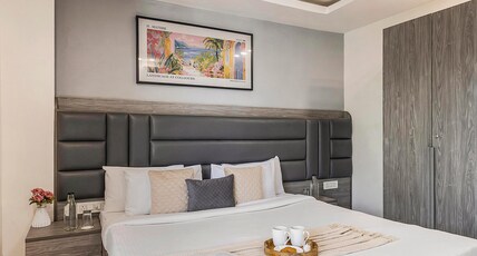 Alaya Stays Liv Regalia Suites, Golf Course Rd near galleria Room Type - Liv Regalia | 1-BHK With Balcony