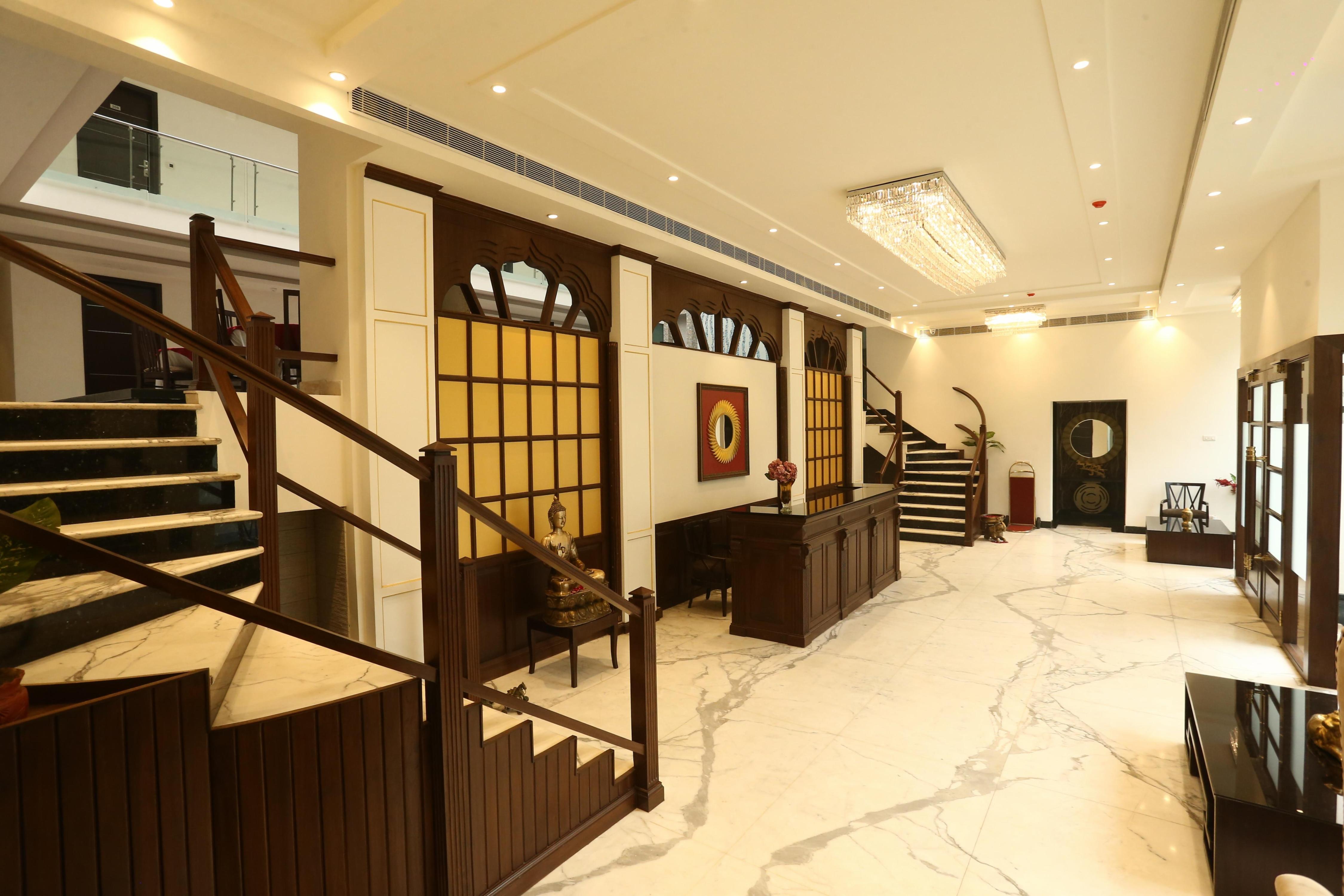 The Exotica Grandeur