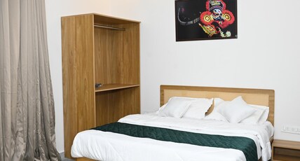 Neer By Monarch Stays Room Type - Executive Room.