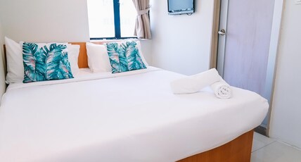 Swing & Pillows - KL Pekeliling Room Type - Deluxe Queen Room