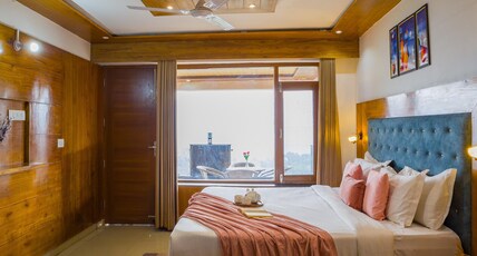 The Vanta Hill View Kasauli Room Type - Luxury Room with a mesmerizing Hill View The Vanta Hill View Kasauli Room Type - Luxury Room with a mesmerizing Hill View