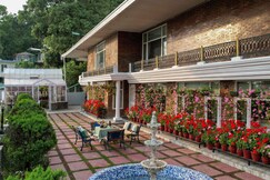 LohonoStays Soni Estate 5 bedroom