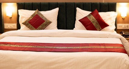 Golden Grove Homestay Room Type - Super Deluxe Room With Balcony 103