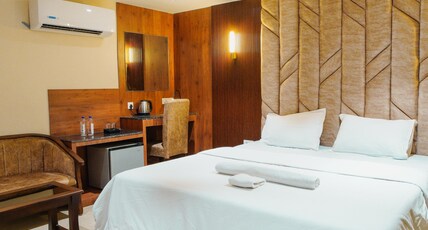 SRI VISHNU GRAND Room Type - Suite Room