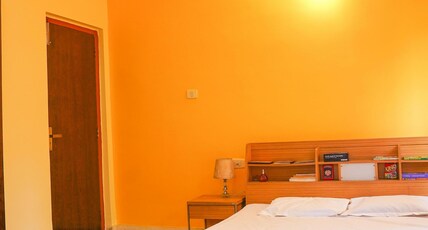SAKSHI STAYS Room in a Villa Room Type - HIBISCUS