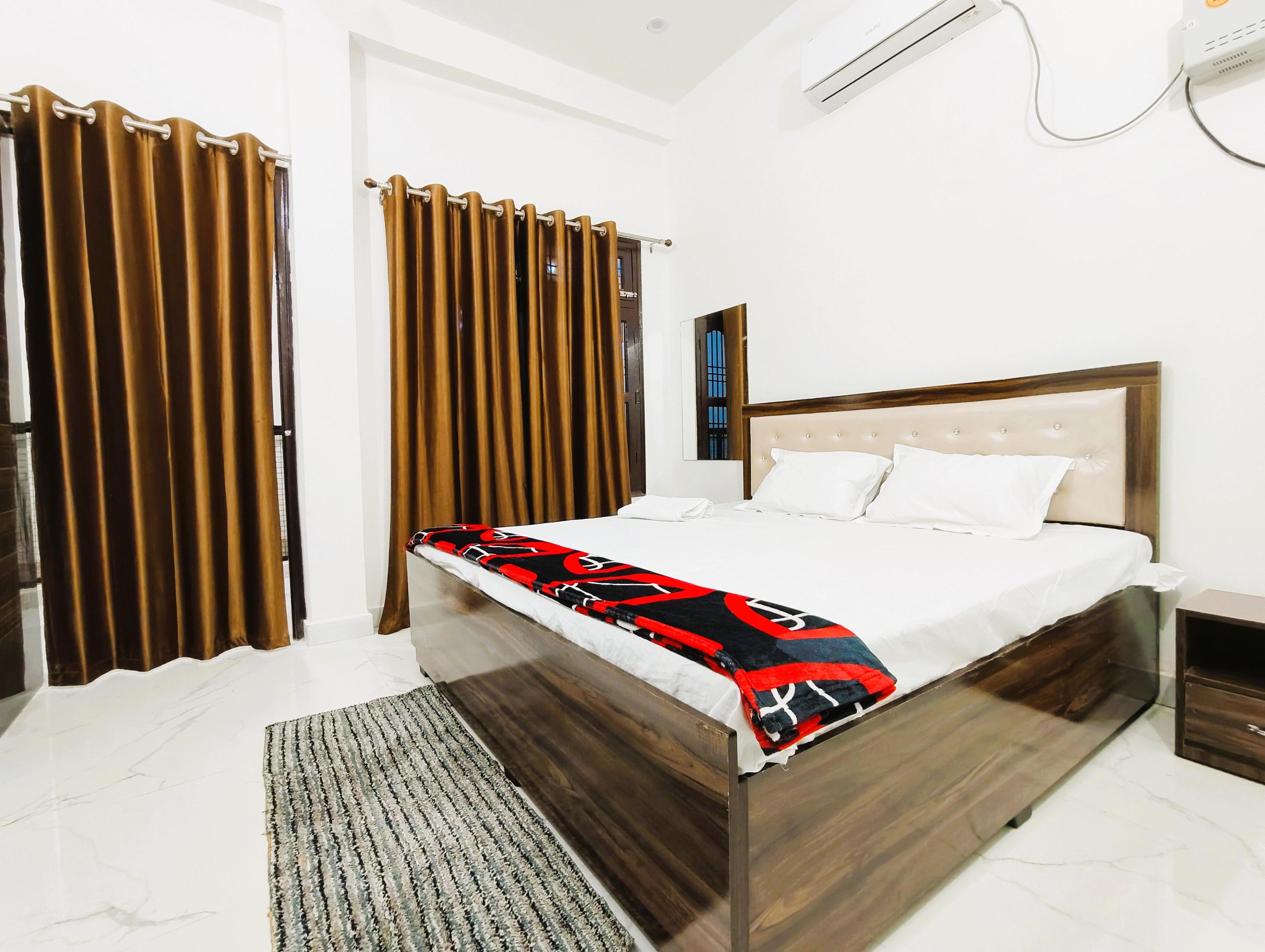 4 Comfy Bedrooms Near Shri Ram Temple and Airport