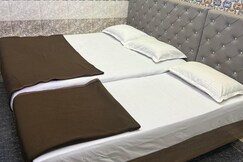 SK Residence (Located 10 Meter from Nagore Dargah Main Entrance)