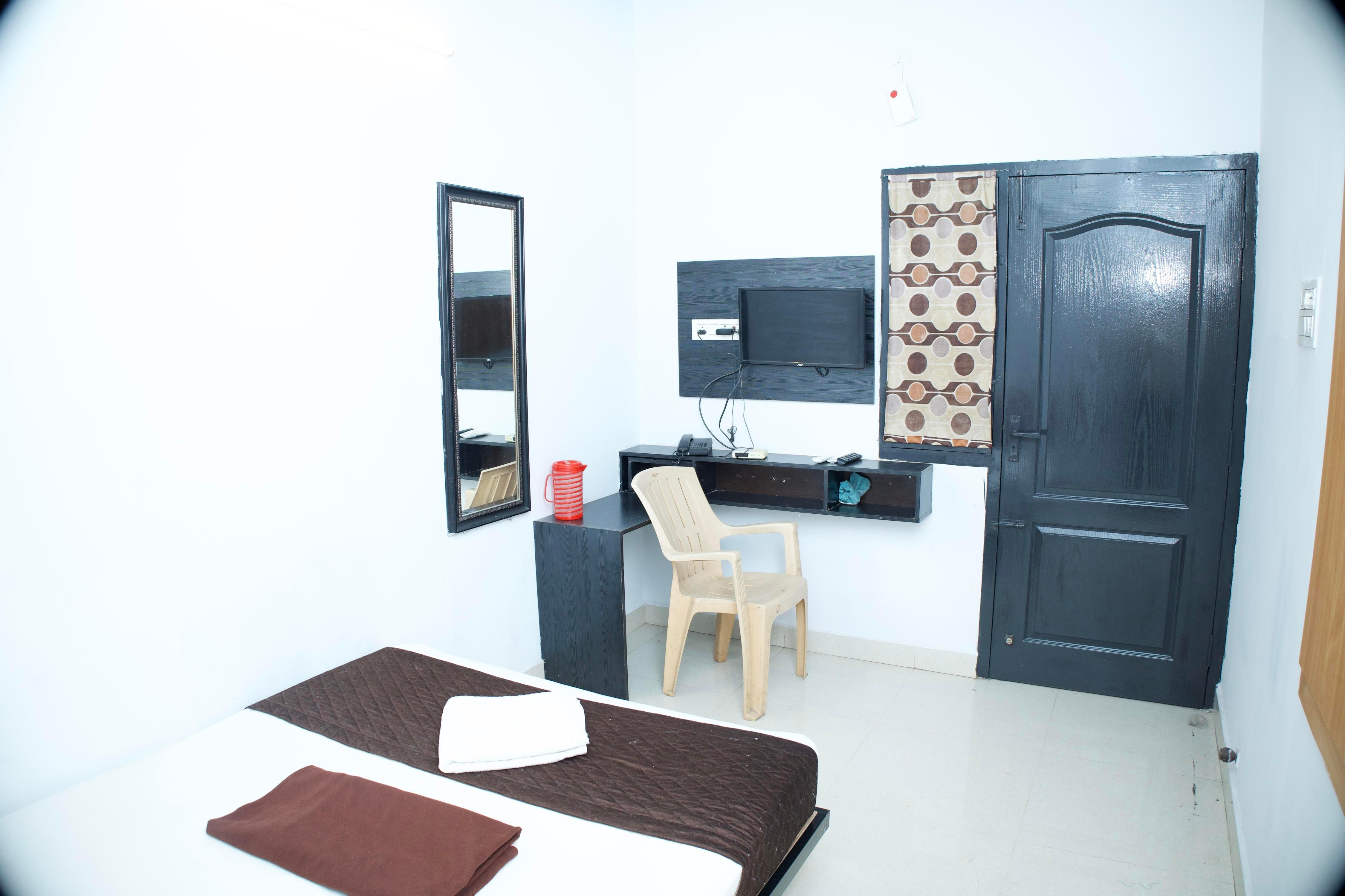 Hotel Vasantham Grand - Tap to explore photos