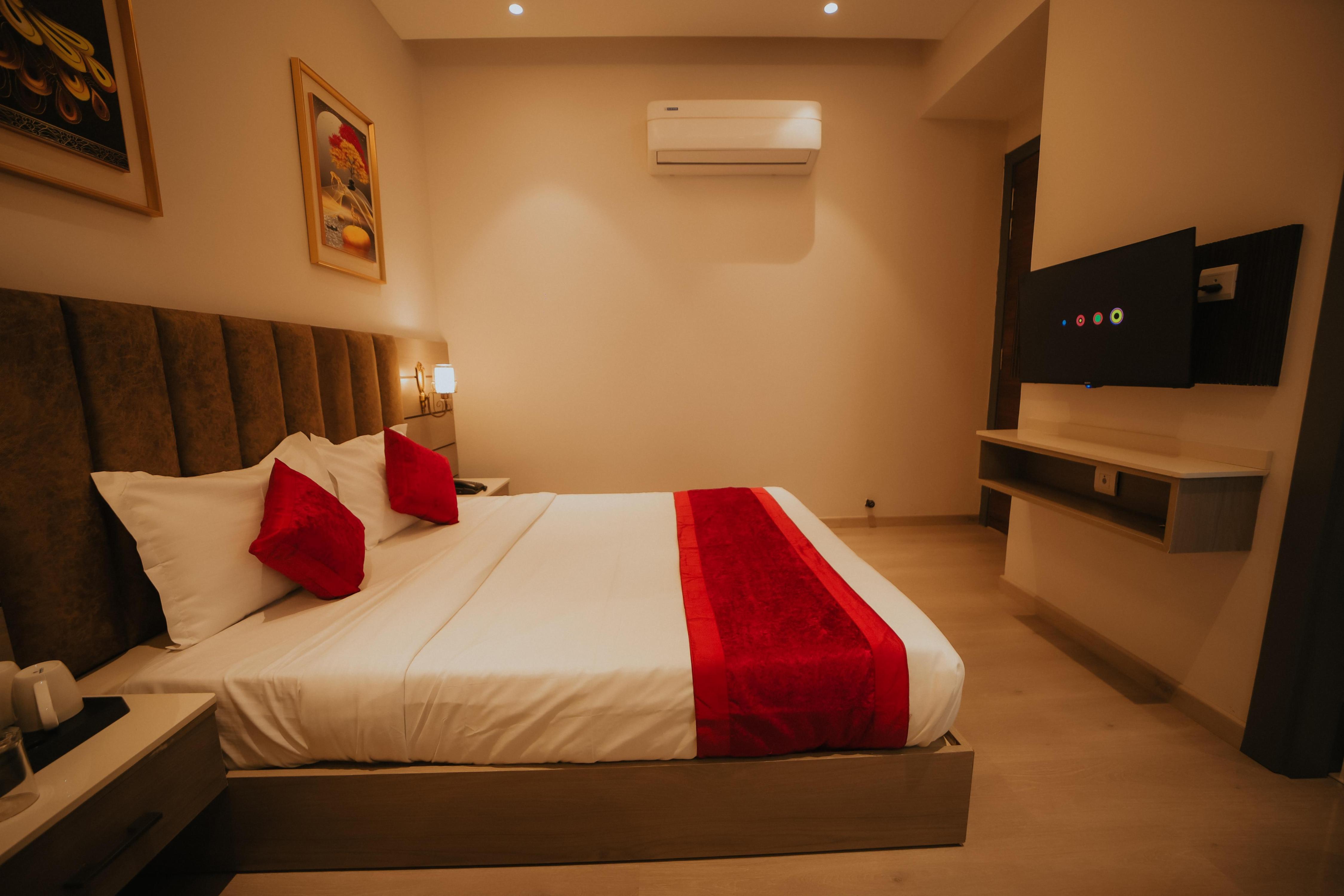 Maher inn - Tap to explore photos