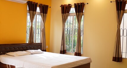 SAKSHI STAYS Room in a Villa Room Type - MOONFLOWER