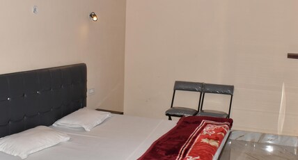 Hotel Prakash Paradise Room Type - Standard Room